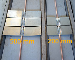 ::Zwei unterschiedlich breite Gefache erfodern unterschiedlich lange Aluminium-Wärmeverteiler. aussen03-ra