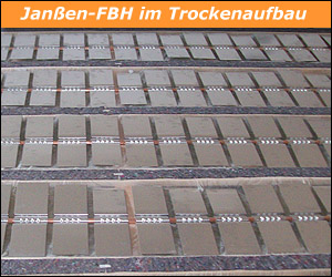 ::Hier sehen Sie die Janßen-Fußbodenheizung im Trockenaufbau. Auf ca. 0,8m² pro m² Bodenfläche bilden die Kupferrohre mit den aufgesteckten Aluminium-Wärmverteilern eine riesige Abstrahlfläche und gewährleisten so eine optimale Energieverteilung über die gesamte Bodenfläche. fussbodenheizung-004