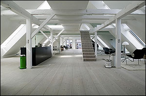 ::Dinesen-Holzdielenboden<br /><br />(Quelle: www.dinesen.de) janssen-fussbodenheizung-04